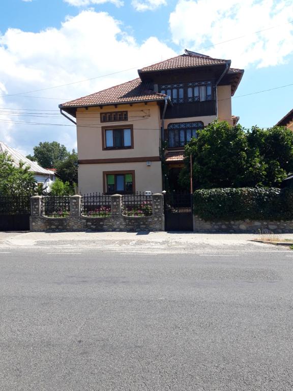 Pensiunea DRAGHICI ADELA