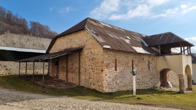 Centrul de Studii Brâncovenești: consolidarea, restaurarea, refuncționalizarea cu ateliere de restaurare, spații expoziții, eficientizarea energetică, echiparea, amenajarea